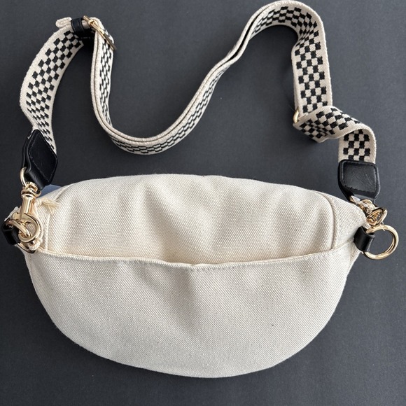 Universal Thread Cross Body Bag - Picture 2 of 7